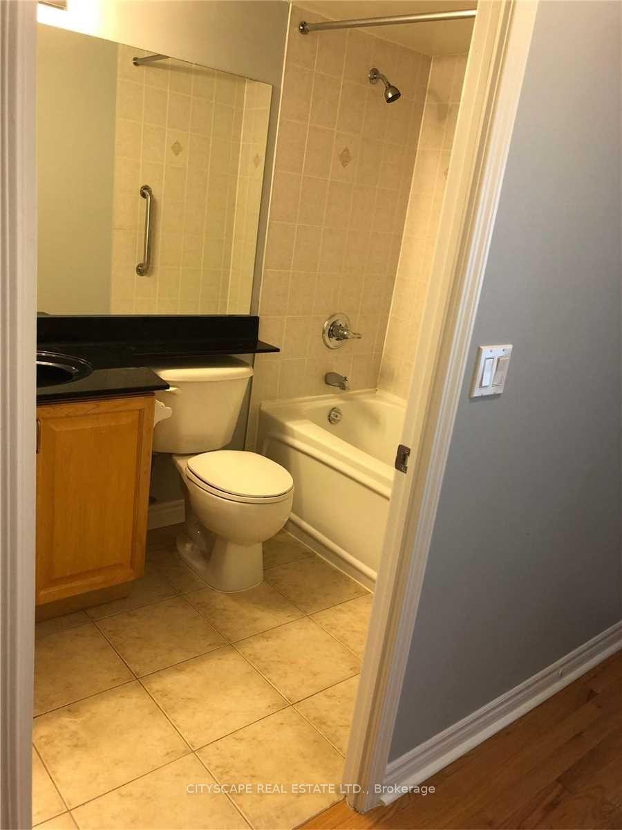 Photo 9 of Unit 1502, 33 Elm Drive, Mississauga, City Centre — HOMEH