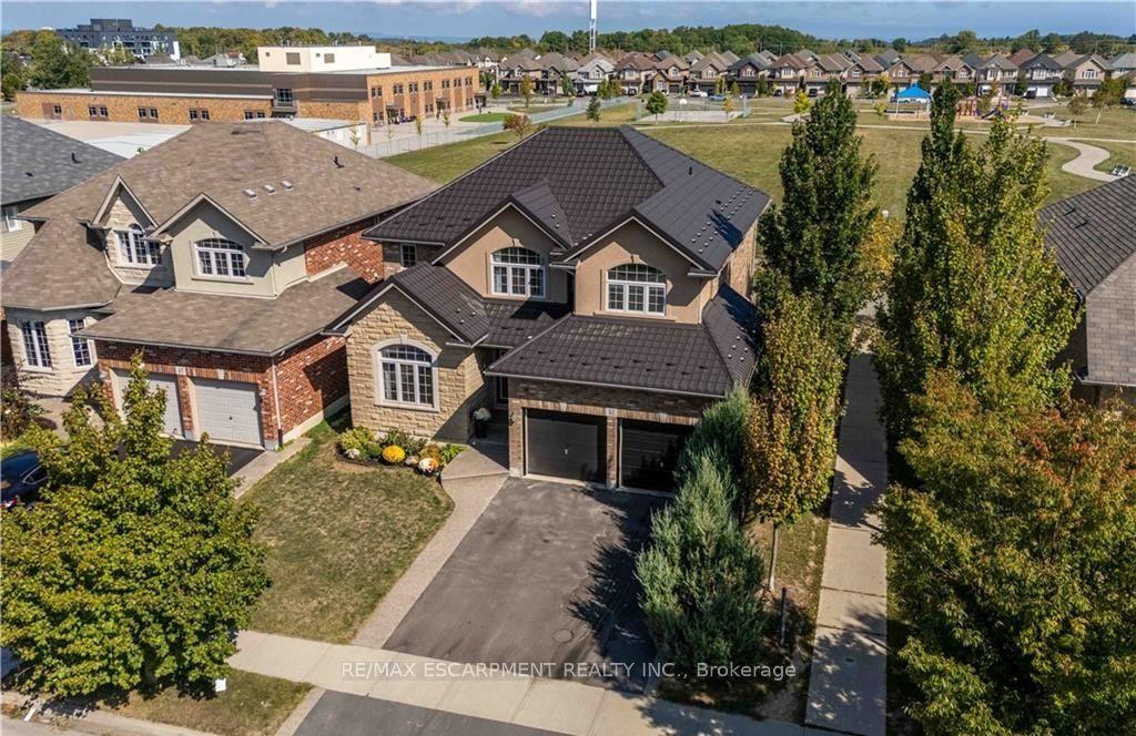 Photo 1 of 51 Showcase Drive, Hamilton, Stoney Creek — HOMEH
