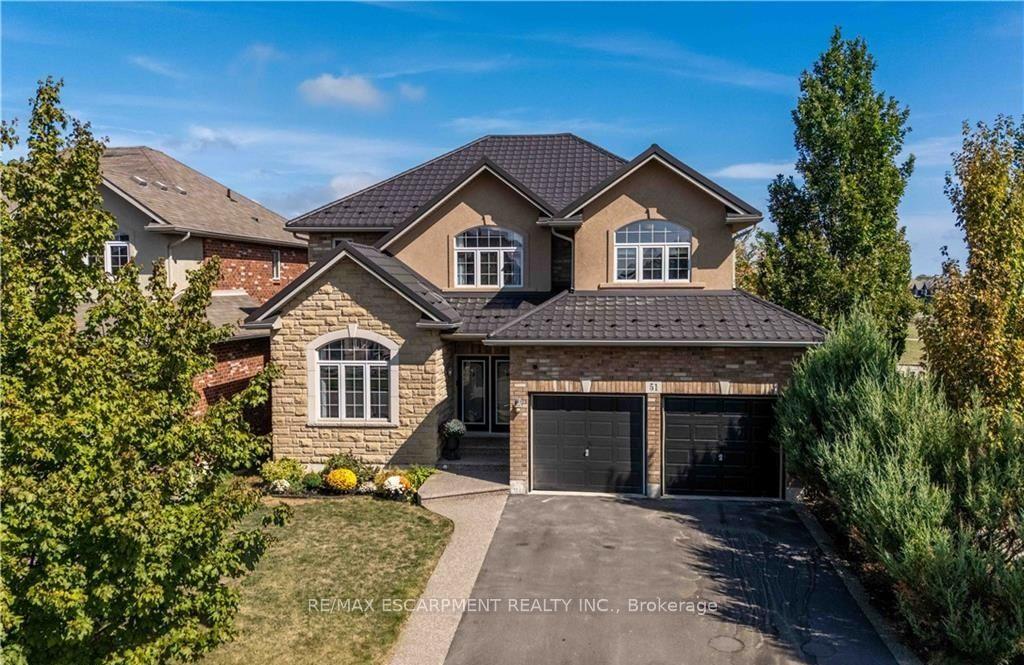 Photo 2 of 51 Showcase Drive, Hamilton, Stoney Creek — HOMEH