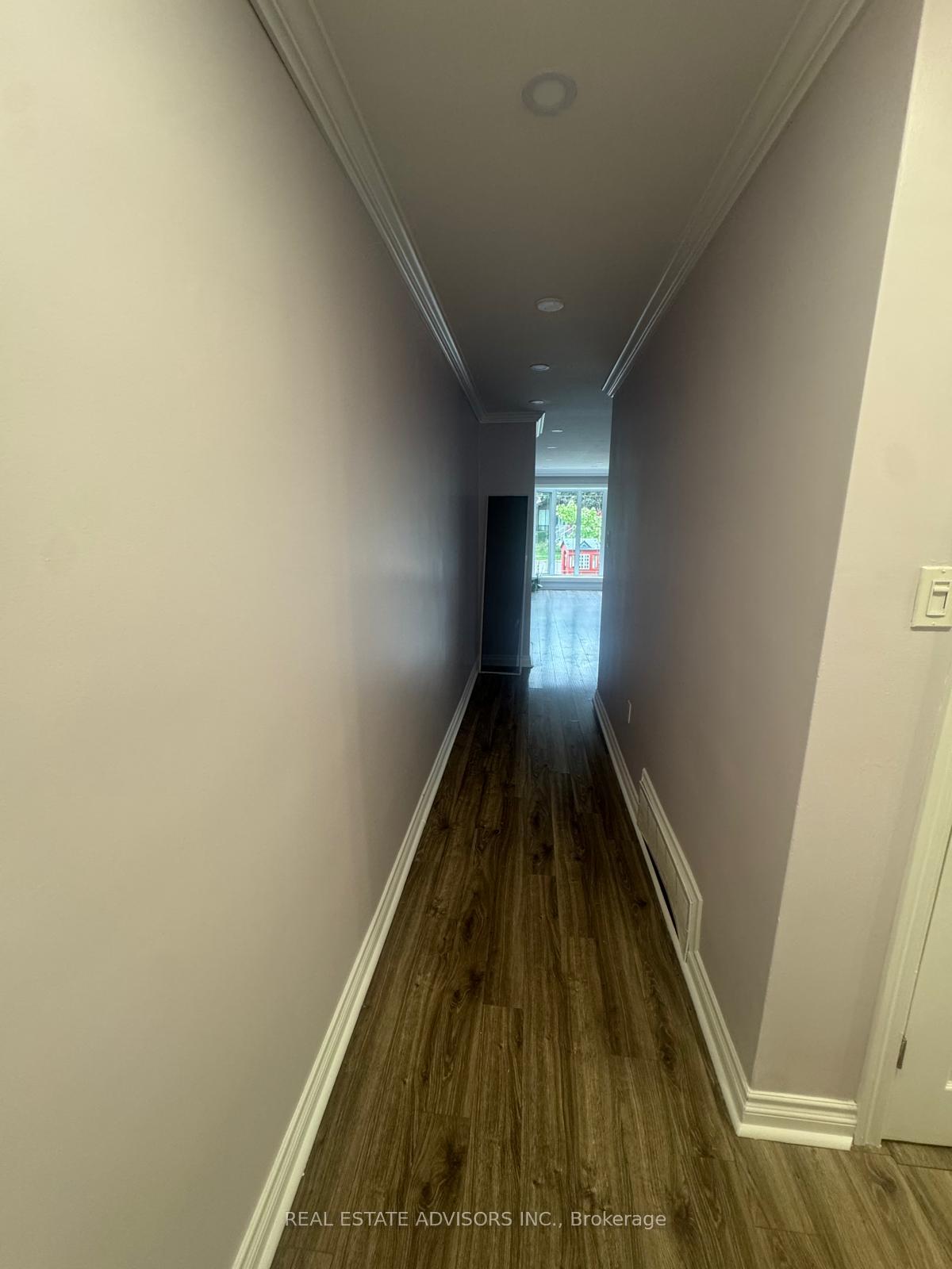 Photo 18 of 46 Huddleston Court, Scarborough, Clairlea-Birchmount — HOMEH