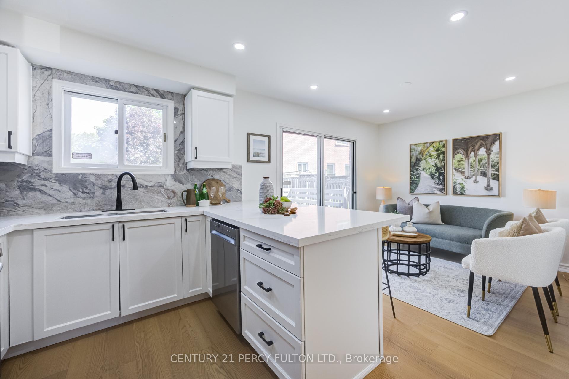 Photo 14 of 611 Atwood Crescent, Pickering, West Shore — HOMEH