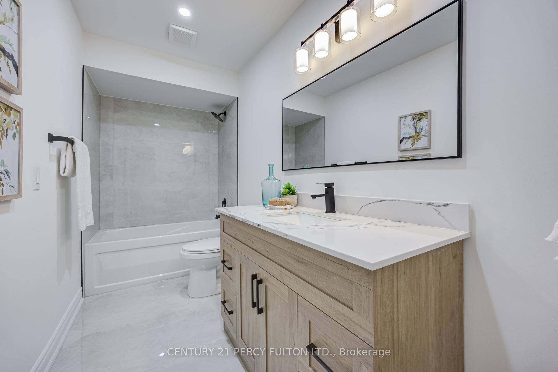 Photo 26 of 611 Atwood Crescent, Pickering, West Shore — HOMEH