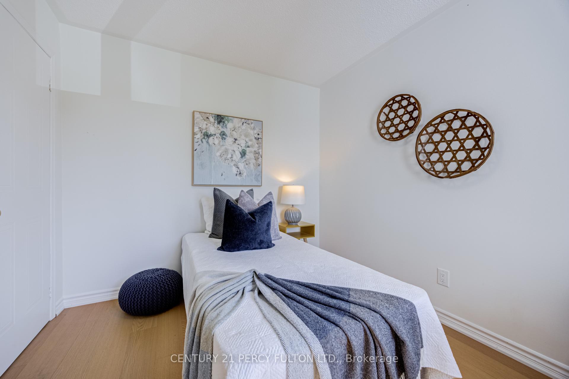Photo 30 of 611 Atwood Crescent, Pickering, West Shore — HOMEH