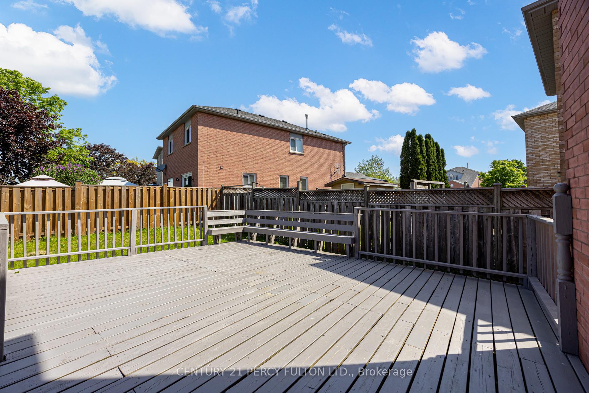 Photo 39 of 611 Atwood Crescent, Pickering, West Shore — HOMEH