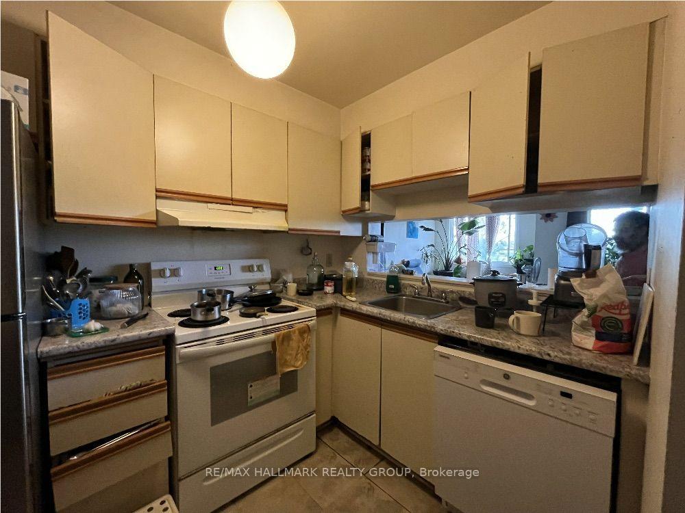 Photo 4 of Unit 403, 214 Viewmount Drive, Ottawa, Borden Farm/Stewart Farm/Carleton Heights/Parkwood Hills — HOMEH
