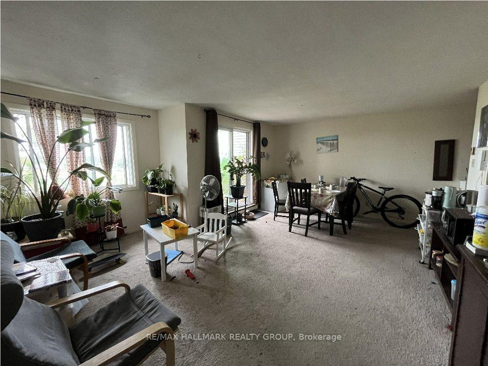 Photo 5 of Unit 403, 214 Viewmount Drive, Ottawa, Borden Farm/Stewart Farm/Carleton Heights/Parkwood Hills — HOMEH