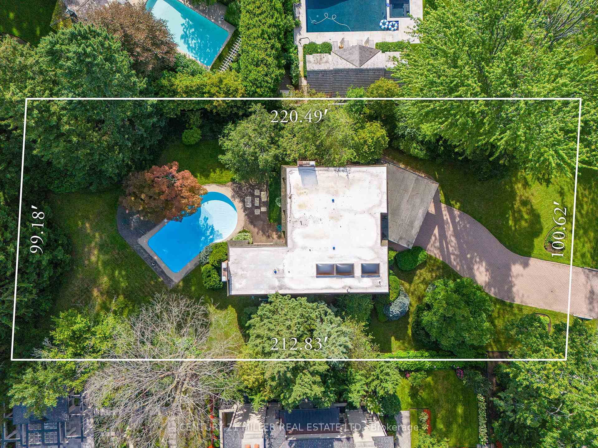 Photo 5 of 16 Colonial Crescent, Oakville, Morrison — HOMEH