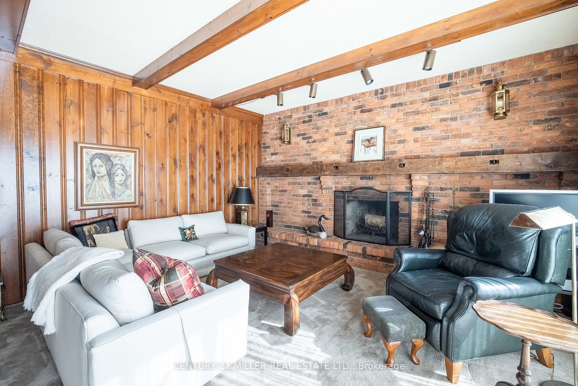 Photo 17 of 16 Colonial Crescent, Oakville, Morrison — HOMEH