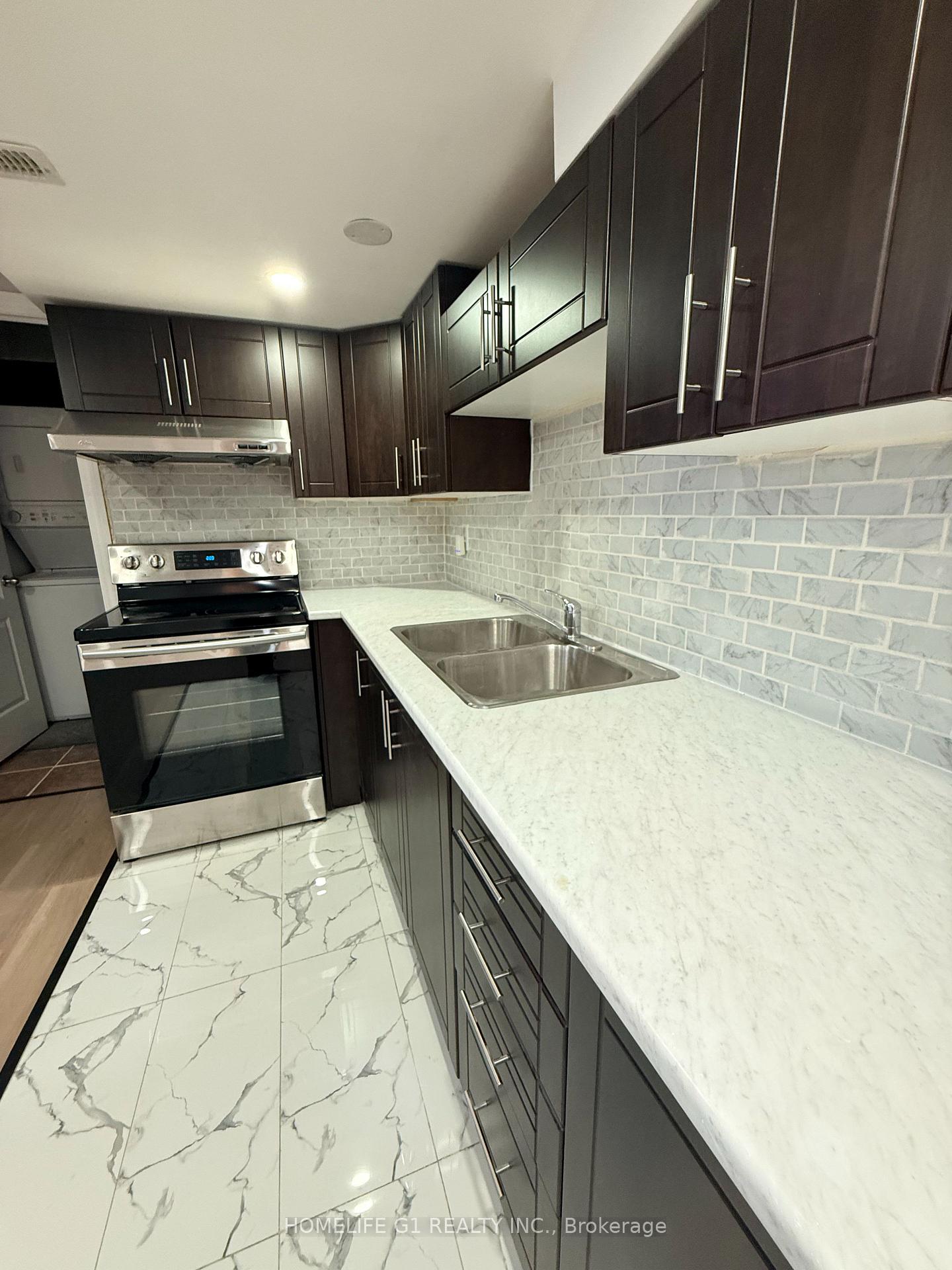 Photo 22 of Unit Bsmt, 3 Amaryllis Drive, Brampton, Northwest Sandalwood Parkway — HOMEH