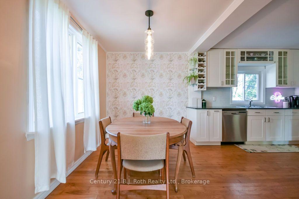 Photo 8 of 258 James Street E, Orillia — HOMEH
