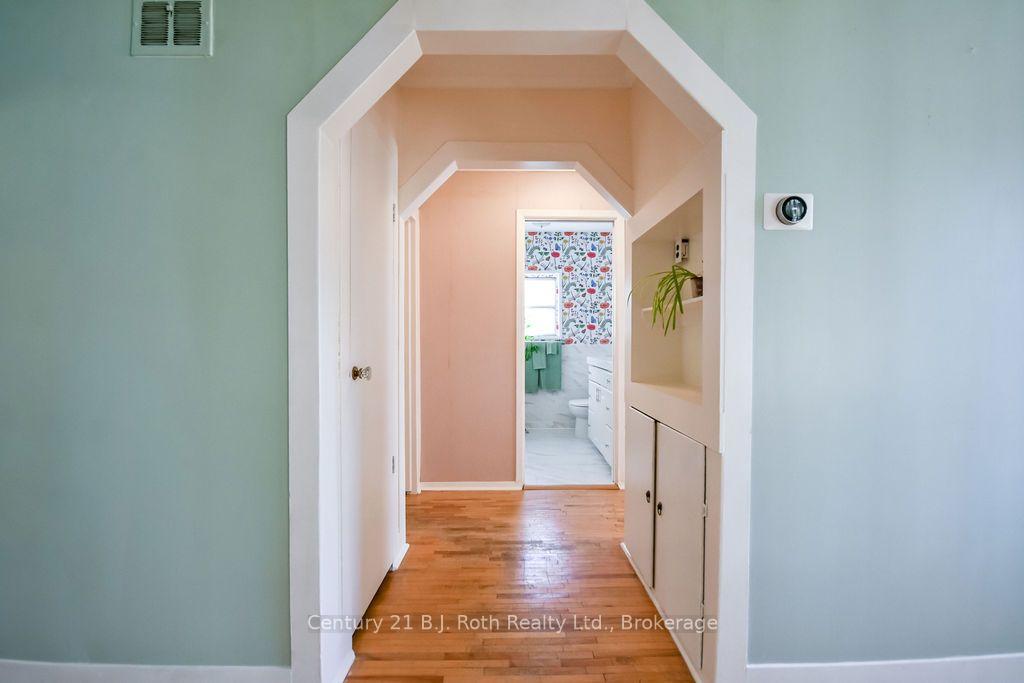 Photo 15 of 258 James Street E, Orillia — HOMEH