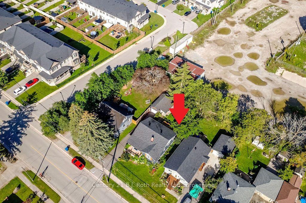 Photo 43 of 258 James Street E, Orillia — HOMEH