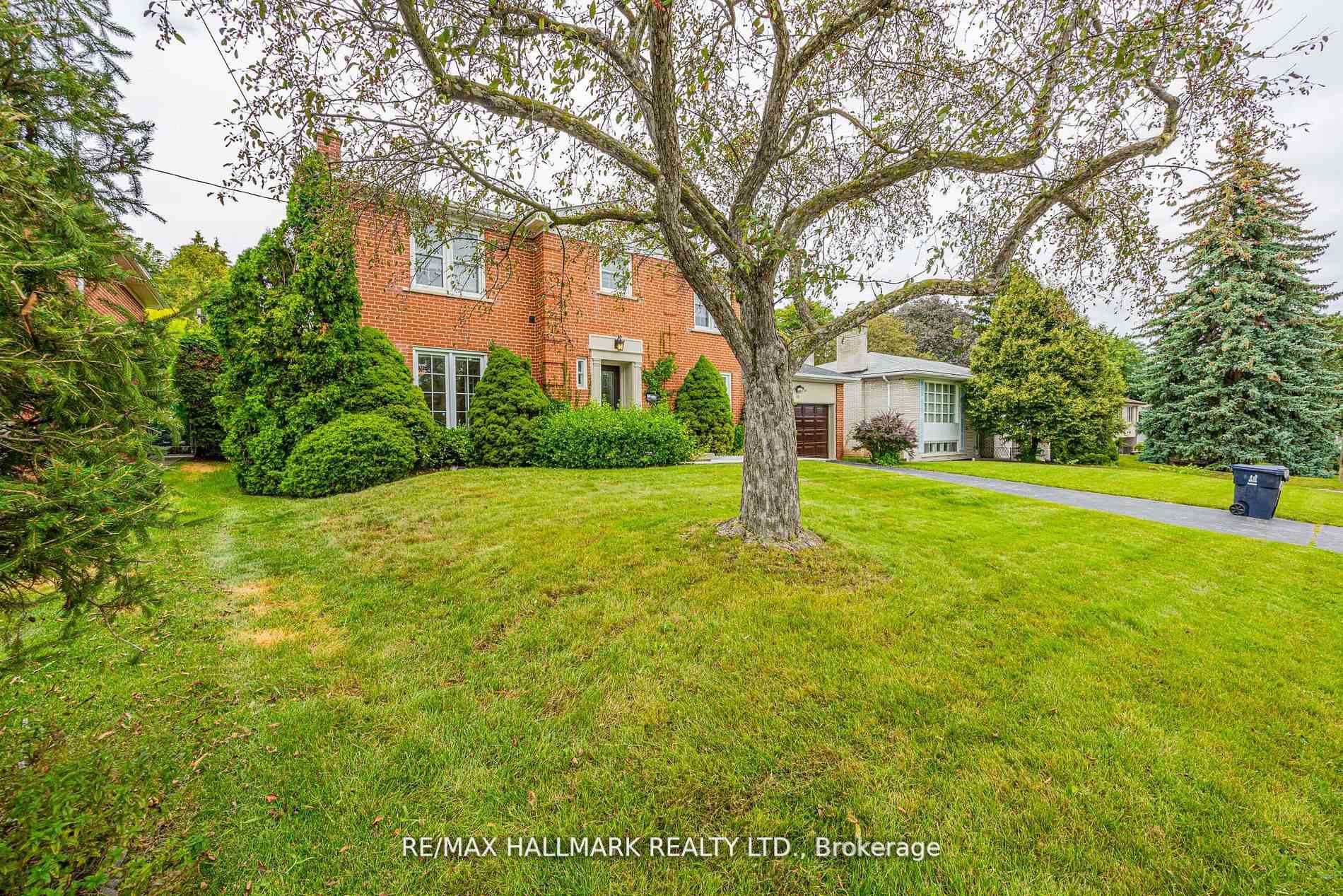 Photo 2 of 16 Paultiel Drive W, North York, Newtonbrook East — HOMEH