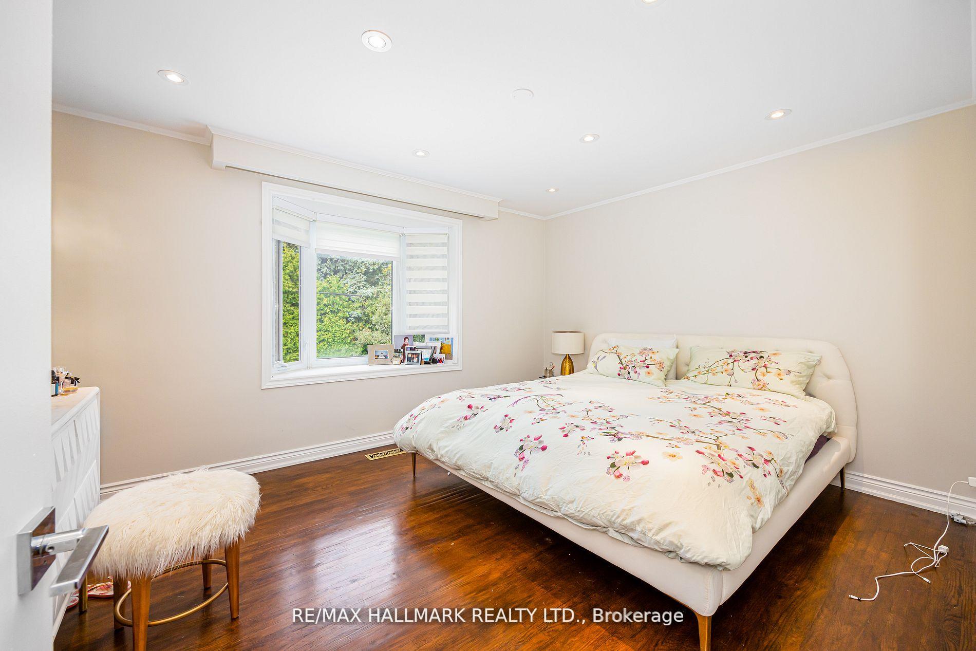 Photo 6 of 16 Paultiel Drive W, North York, Newtonbrook East — HOMEH