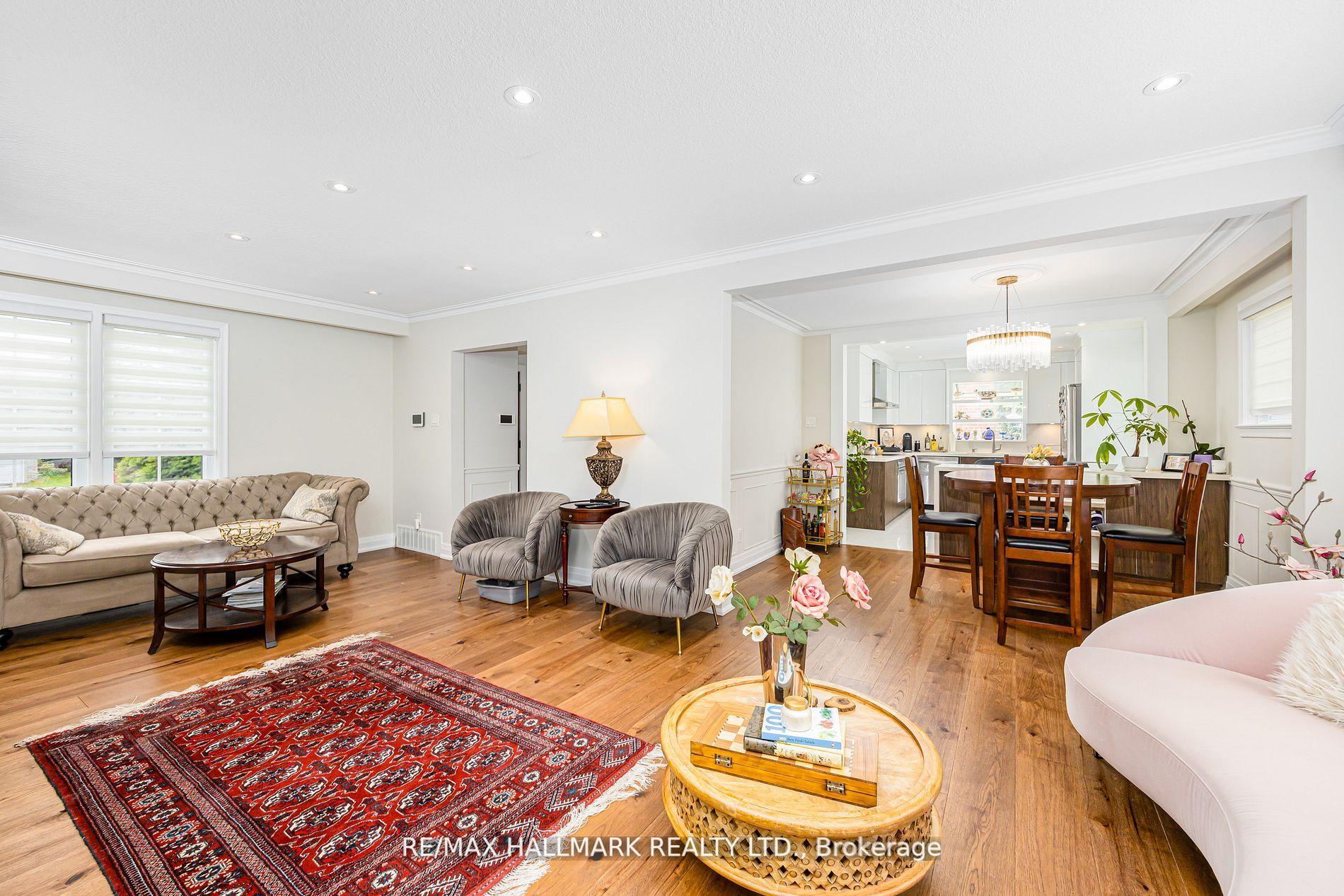 Photo 18 of 16 Paultiel Drive W, North York, Newtonbrook East — HOMEH