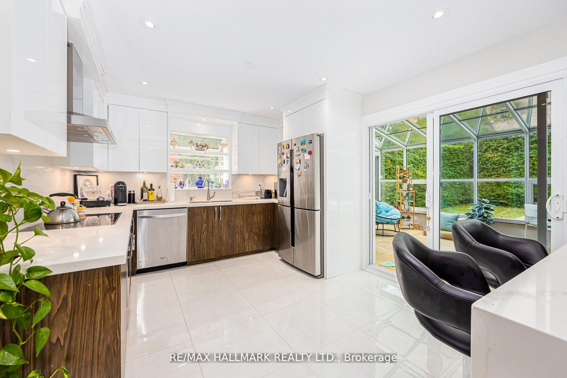 Photo 20 of 16 Paultiel Drive W, North York, Newtonbrook East — HOMEH