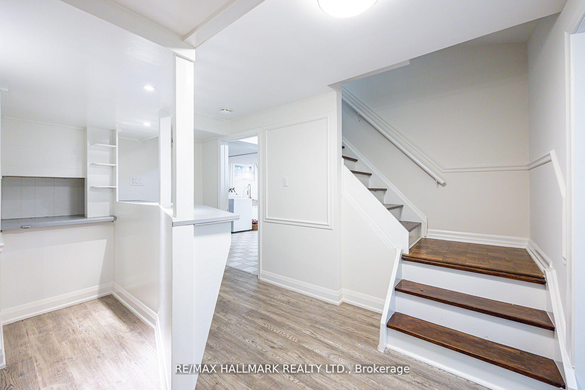 Photo 25 of 16 Paultiel Drive W, North York, Newtonbrook East — HOMEH