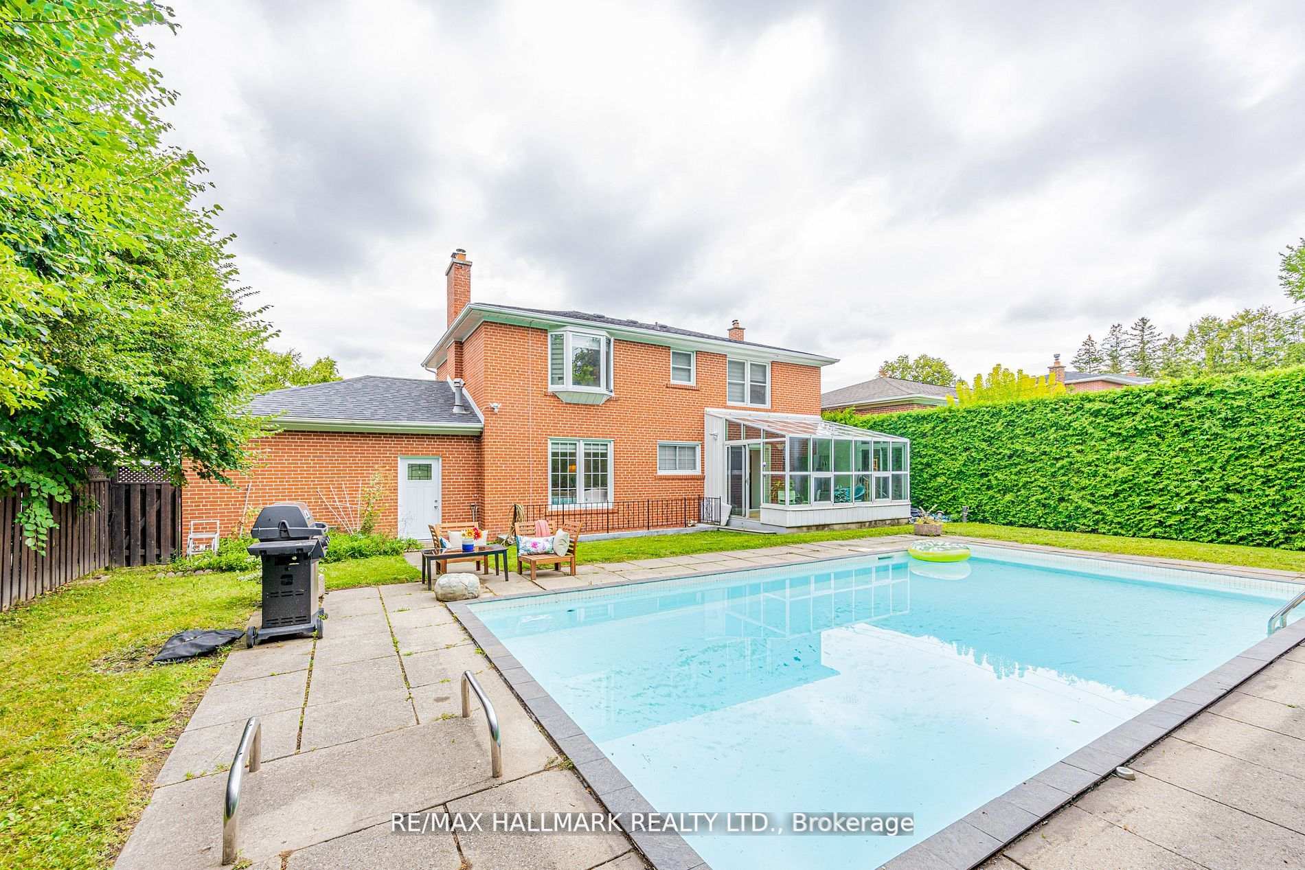 Photo 33 of 16 Paultiel Drive W, North York, Newtonbrook East — HOMEH
