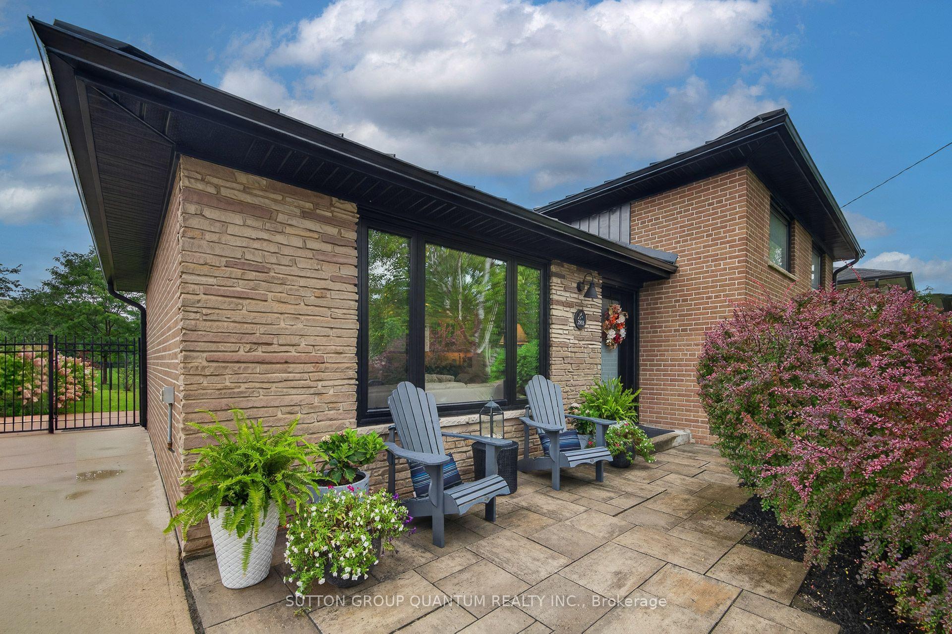 Photo 12 of 2103 Seabrook Drive, Oakville, West — HOMEH
