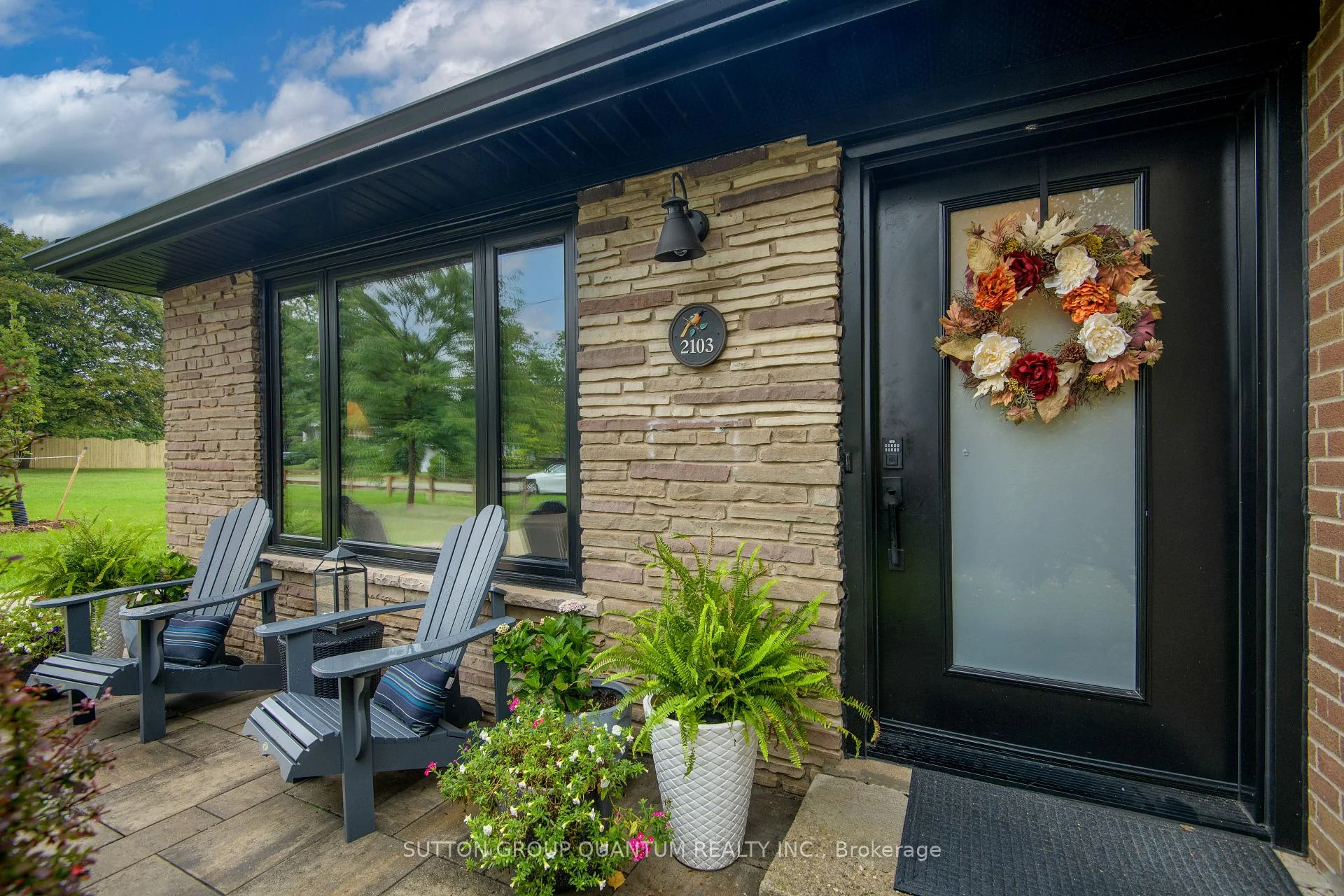 Photo 11 of 2103 Seabrook Drive, Oakville, West — HOMEH