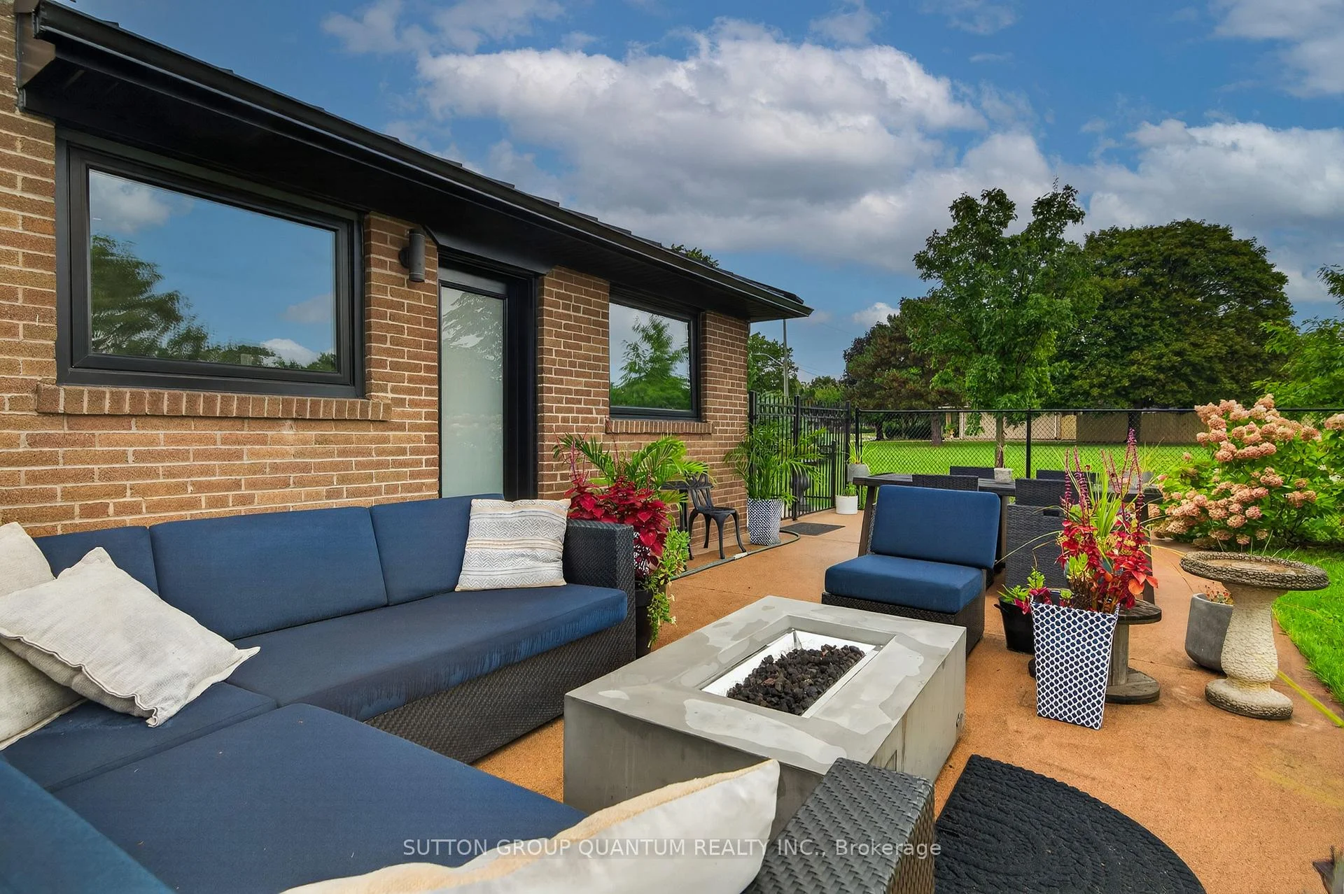 Photo 23 of 2103 Seabrook Drive, Oakville, West — HOMEH