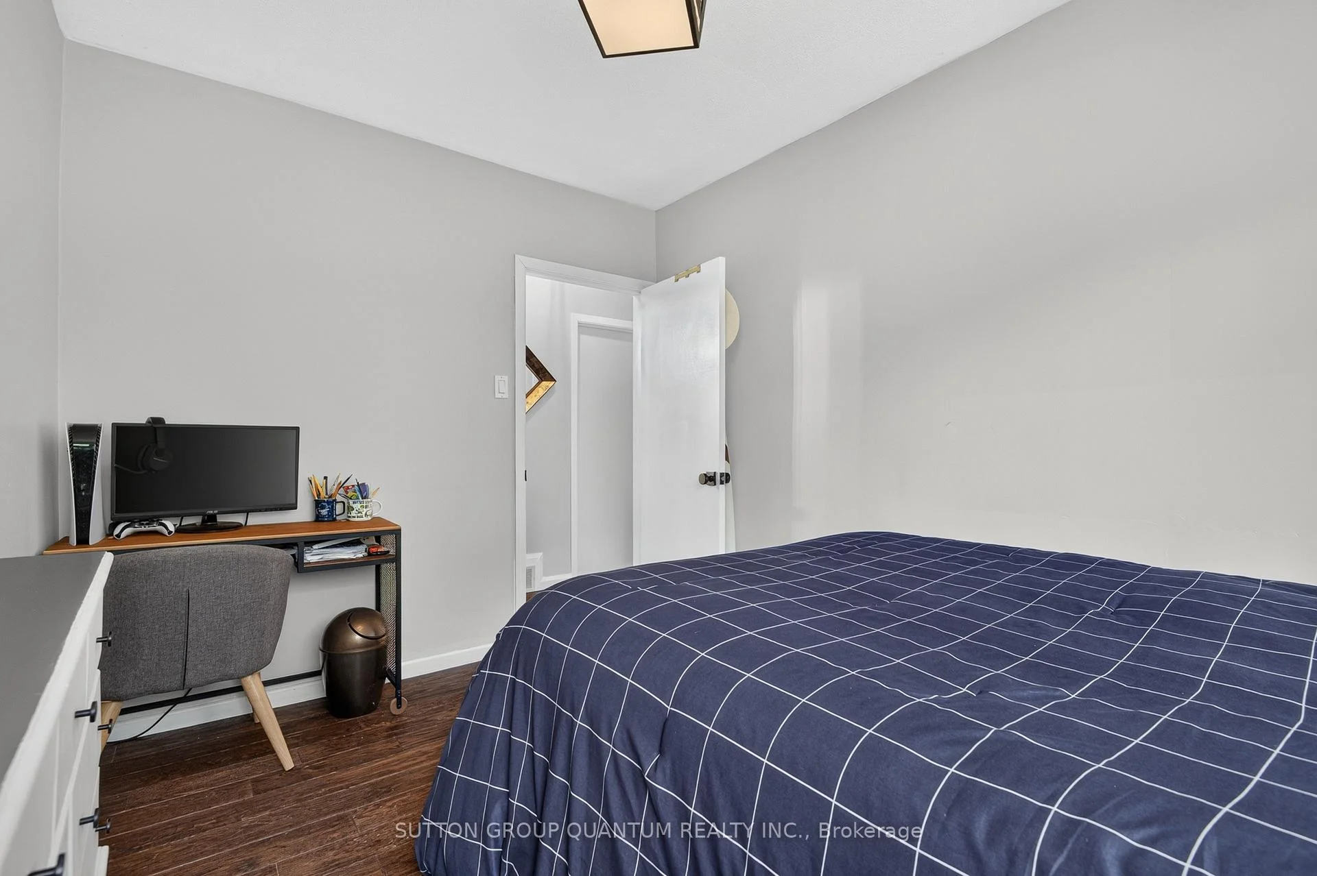 Photo 45 of 2103 Seabrook Drive, Oakville, West — HOMEH