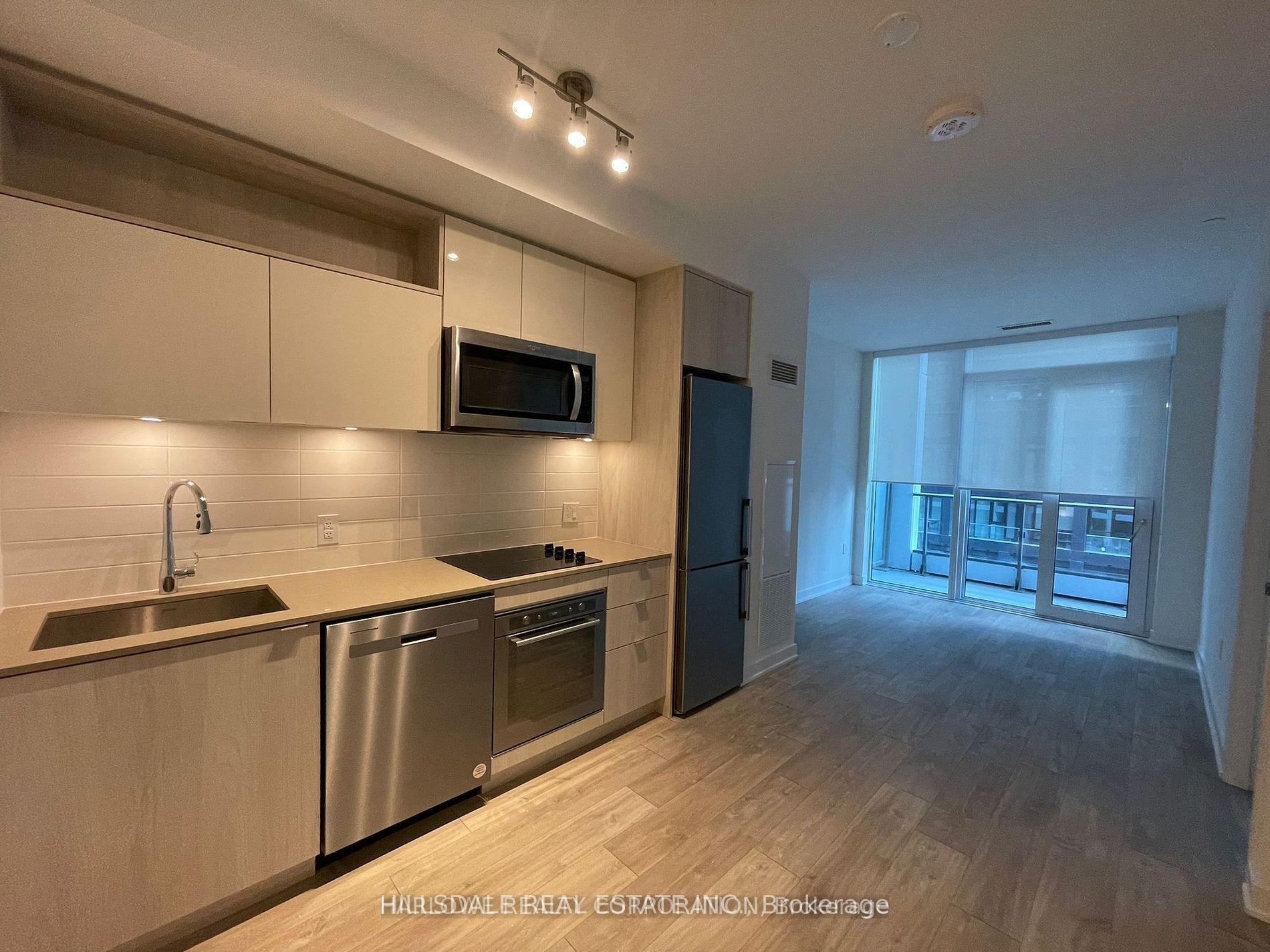 Front of Unit 458 SW, 121 Lower Sherbourne Street SW