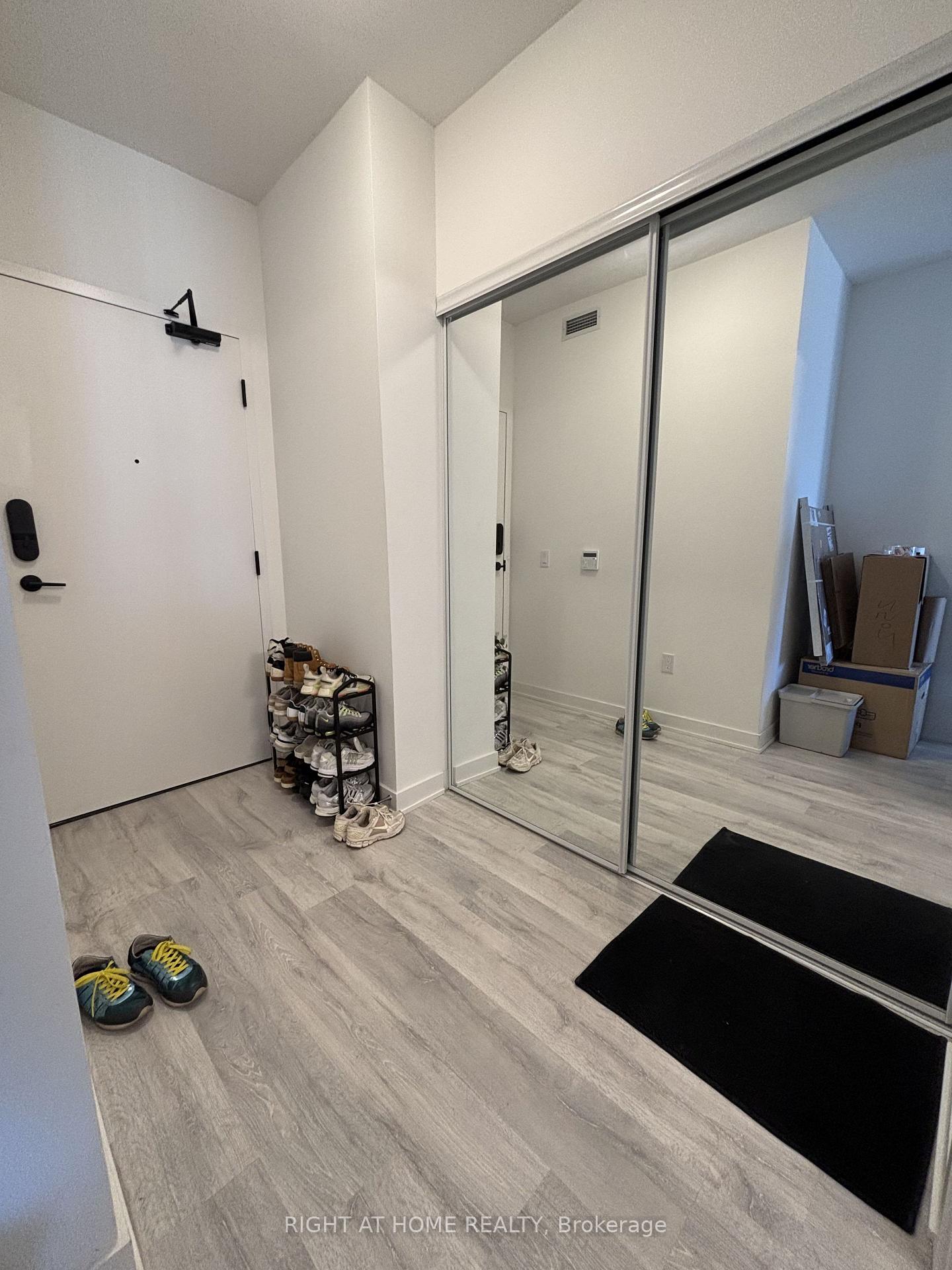 Photo 5 of Unit 2502, 100 Dalhousie Street E, Toronto, Church-Yonge Corridor — HOMEH