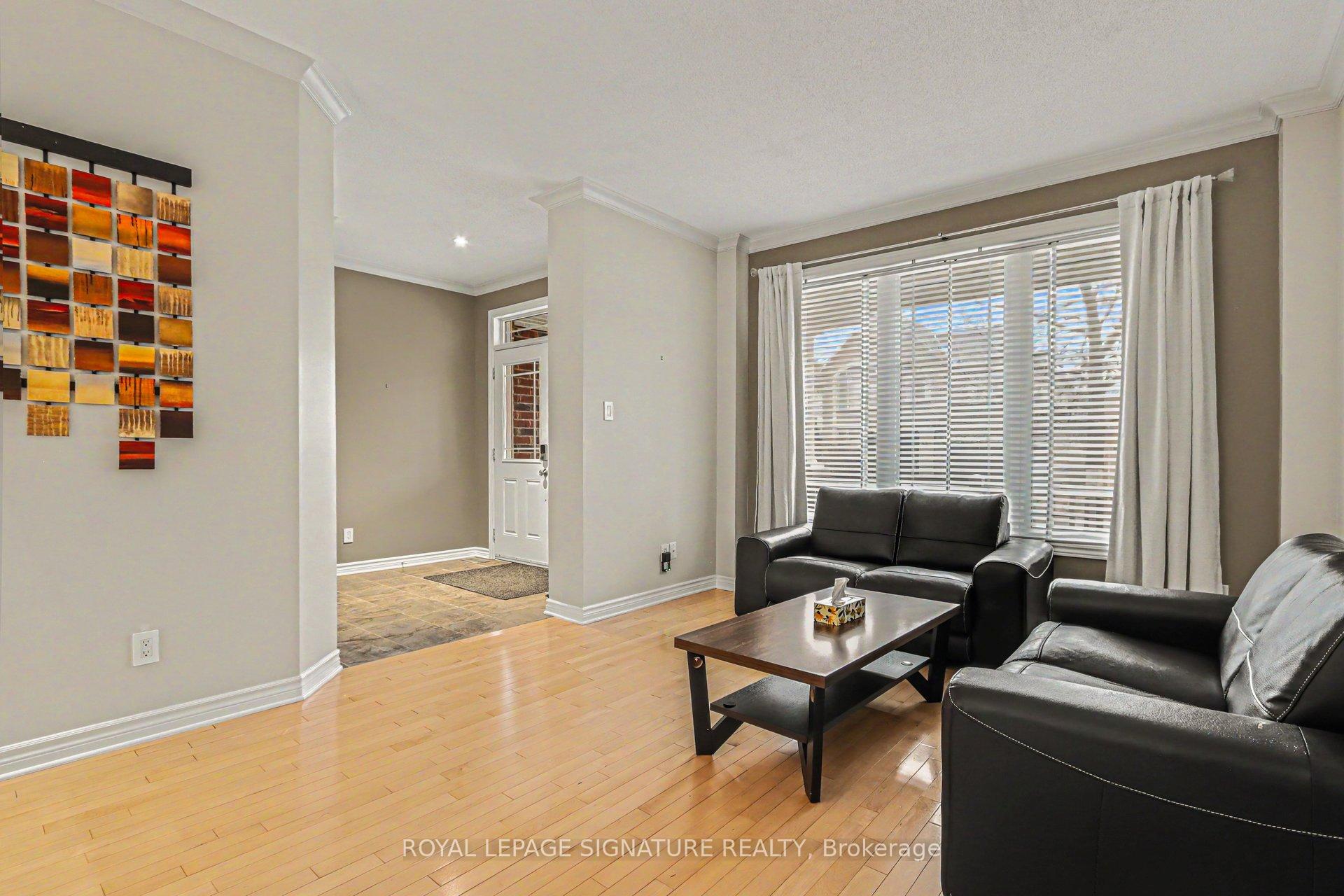 Photo 3 of 129 Tapestry Drive, Ottawa, Barrhaven - Strandherd — HOMEH