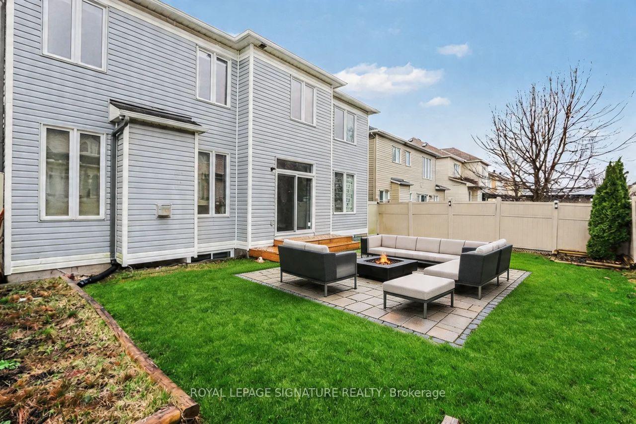 Photo 25 of 129 Tapestry Drive, Ottawa, Barrhaven - Strandherd — HOMEH