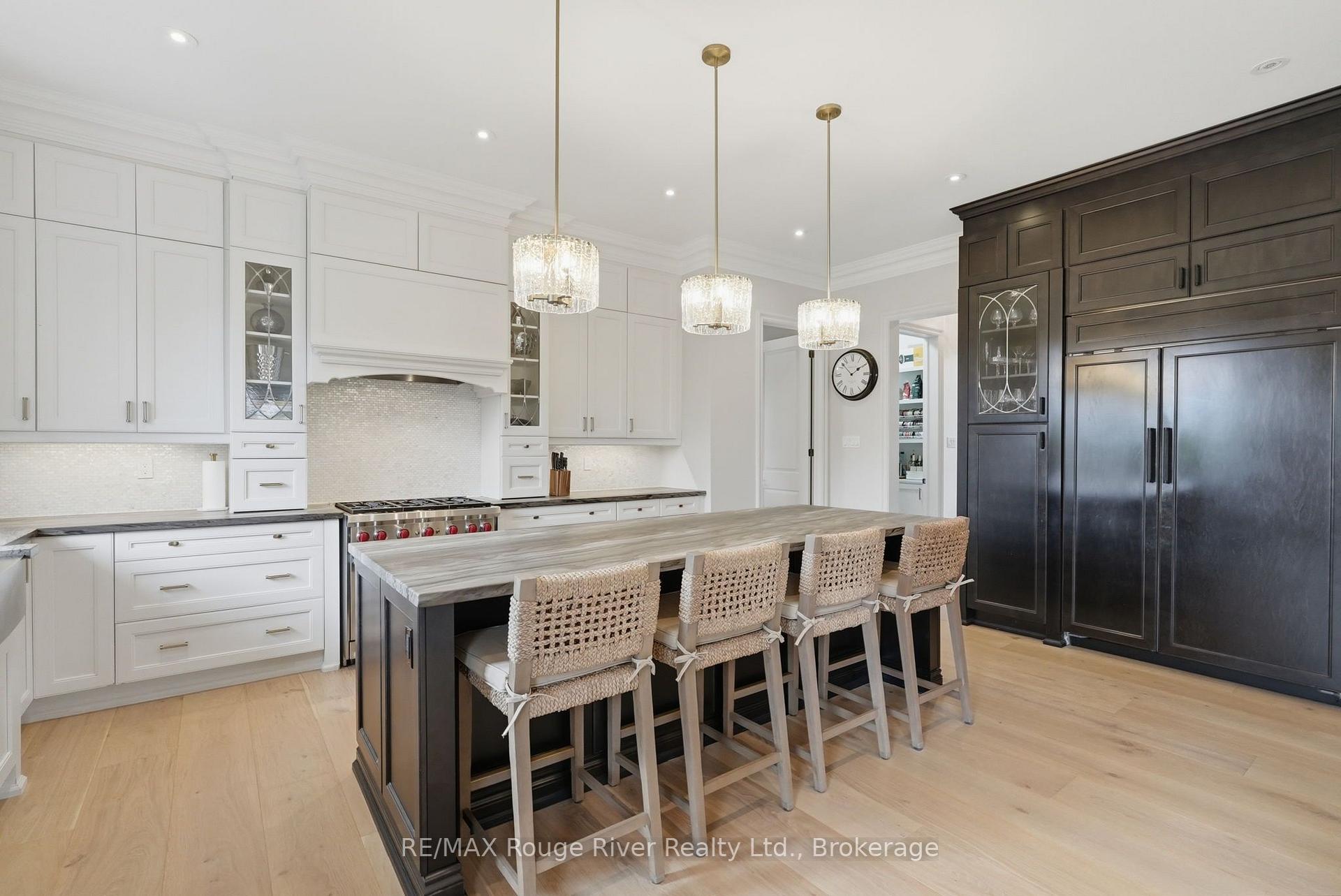 Photo 9 of 37 Camber Court, Whitby, Brooklin — HOMEH