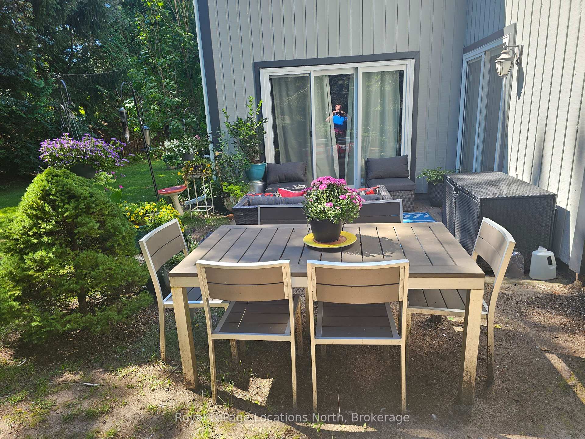 Photo 5 of 911 Cedar Pointe Court, Collingwood — HOMEH