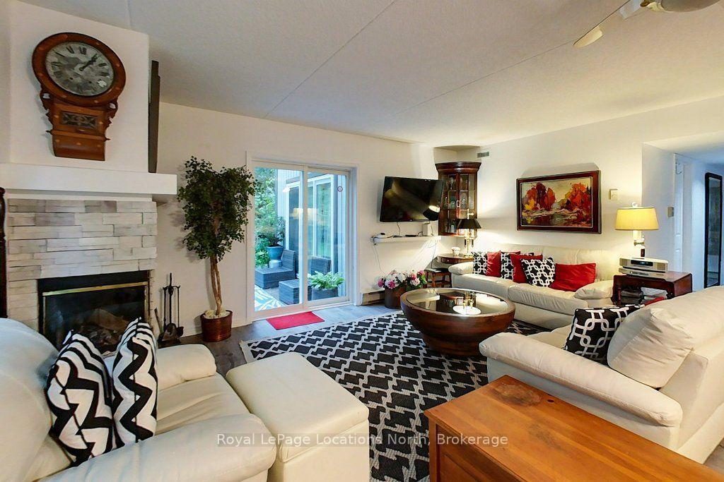 Photo 17 of 911 Cedar Pointe Court, Collingwood — HOMEH