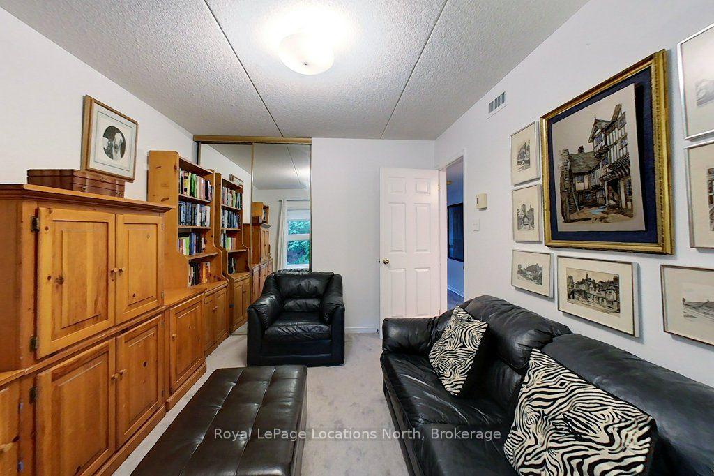 Photo 30 of 911 Cedar Pointe Court, Collingwood — HOMEH
