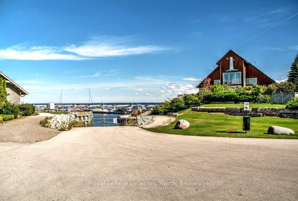 Photo 36 of 911 Cedar Pointe Court, Collingwood — HOMEH