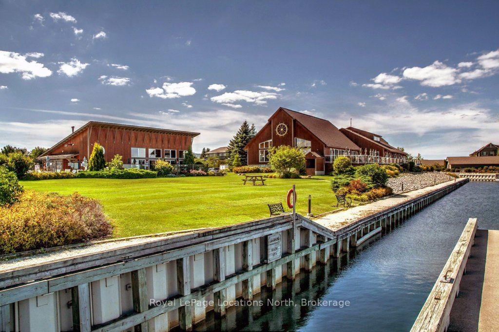 Photo 43 of 911 Cedar Pointe Court, Collingwood — HOMEH