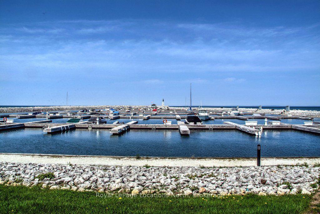 Photo 45 of 911 Cedar Pointe Court, Collingwood — HOMEH