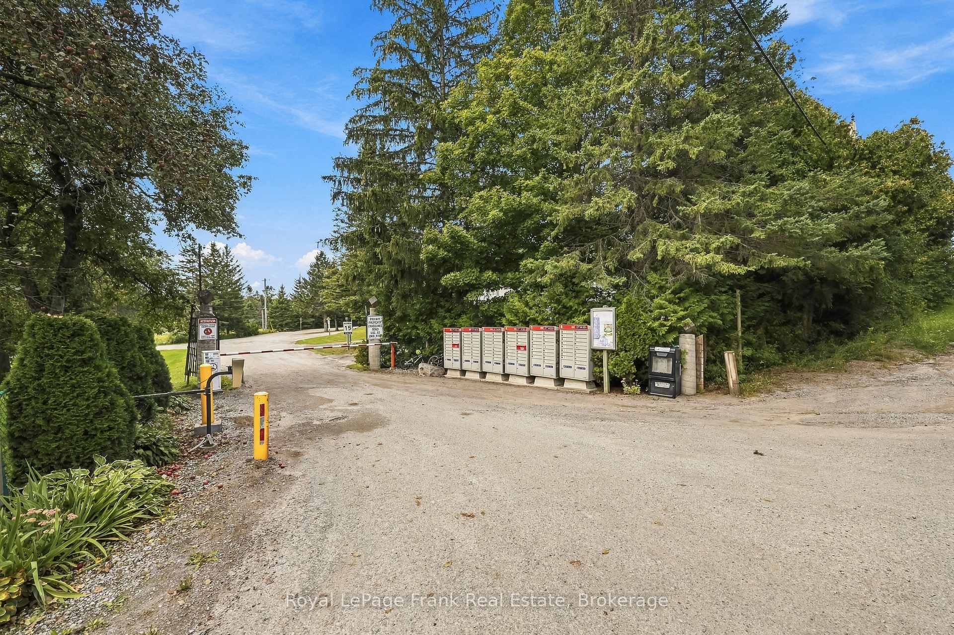 Photo 46 of 88 Waldweg, Scugog, Rural Scugog — HOMEH