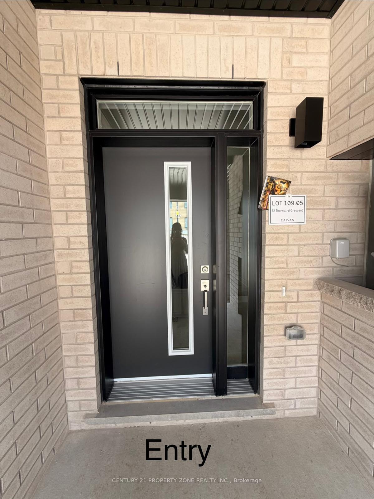 Photo 1 of 62 Thornbird Crescent, Brampton, Northwest Brampton — HOMEH