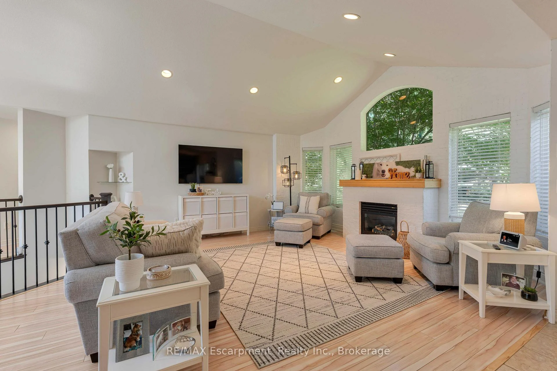 Photo 10 of 31 Alder Crescent, Pelham, Fenwick — HOMEH