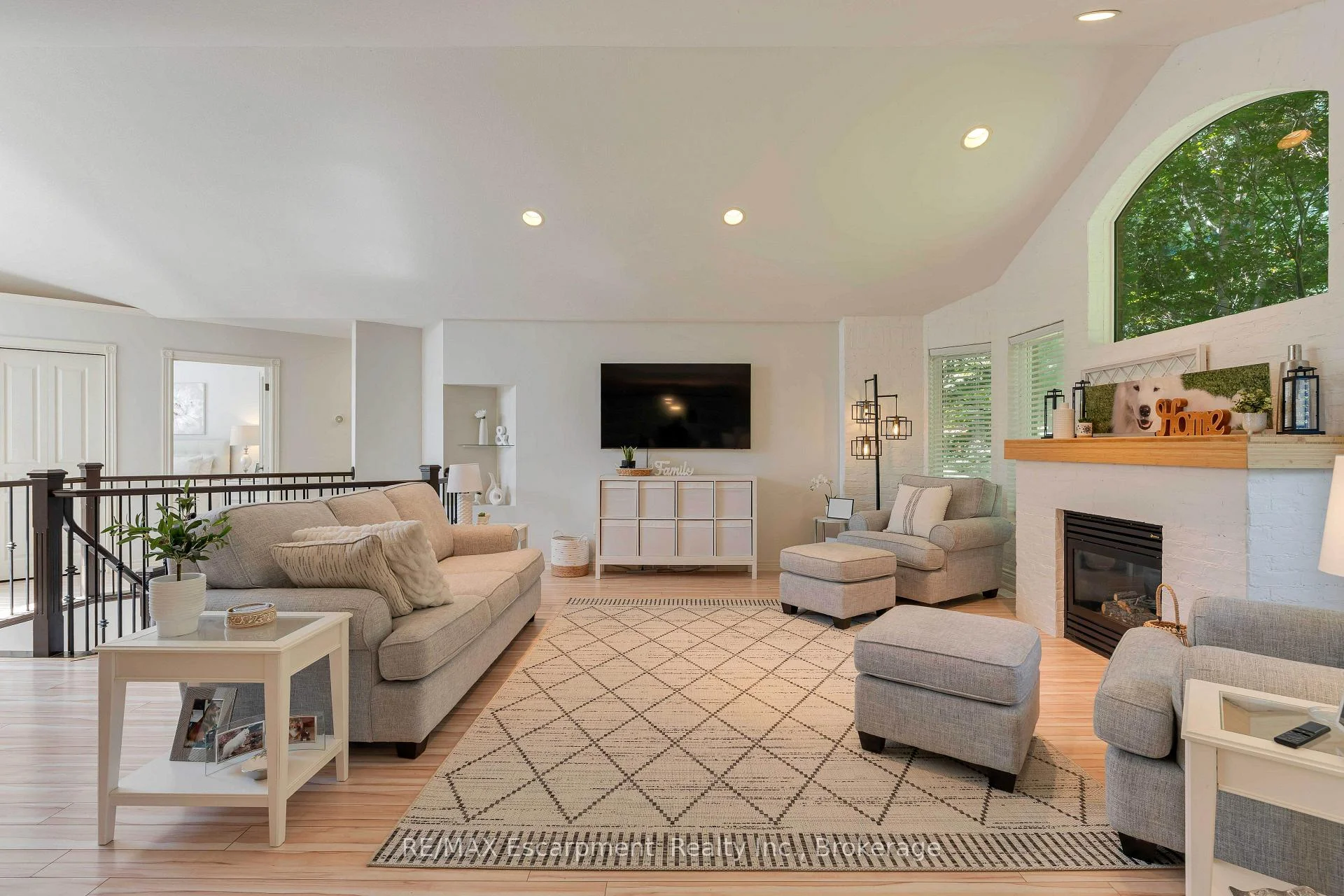 Photo 12 of 31 Alder Crescent, Pelham, Fenwick — HOMEH