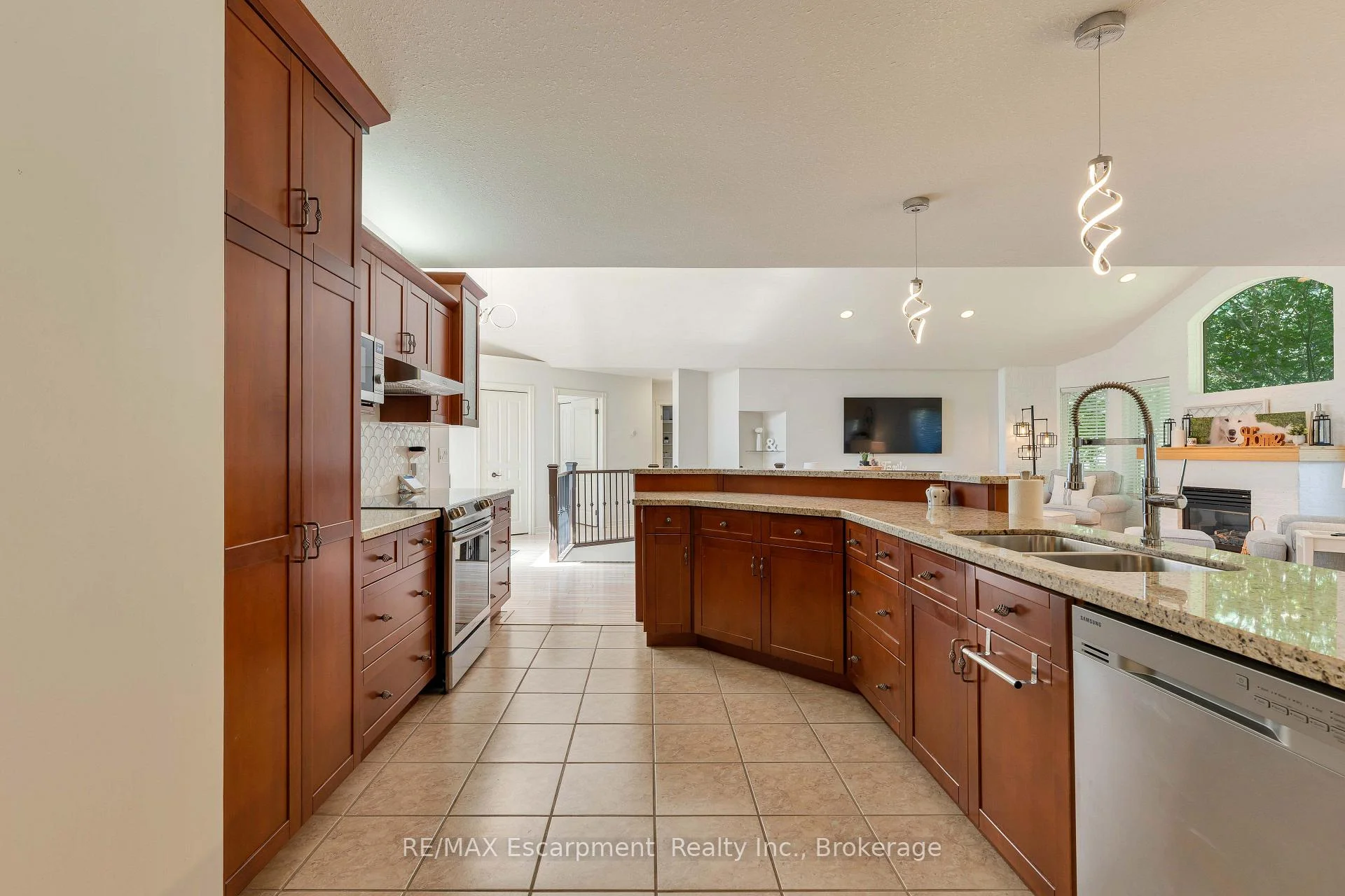 Photo 15 of 31 Alder Crescent, Pelham, Fenwick — HOMEH