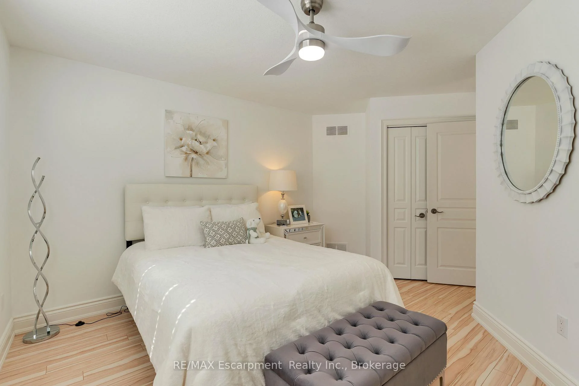 Photo 23 of 31 Alder Crescent, Pelham, Fenwick — HOMEH