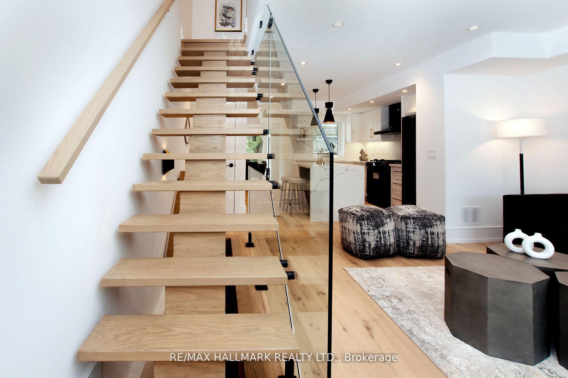 Photo 22 of 1 1/2 Delaney Crescent, Toronto, Little Portugal — HOMEH
