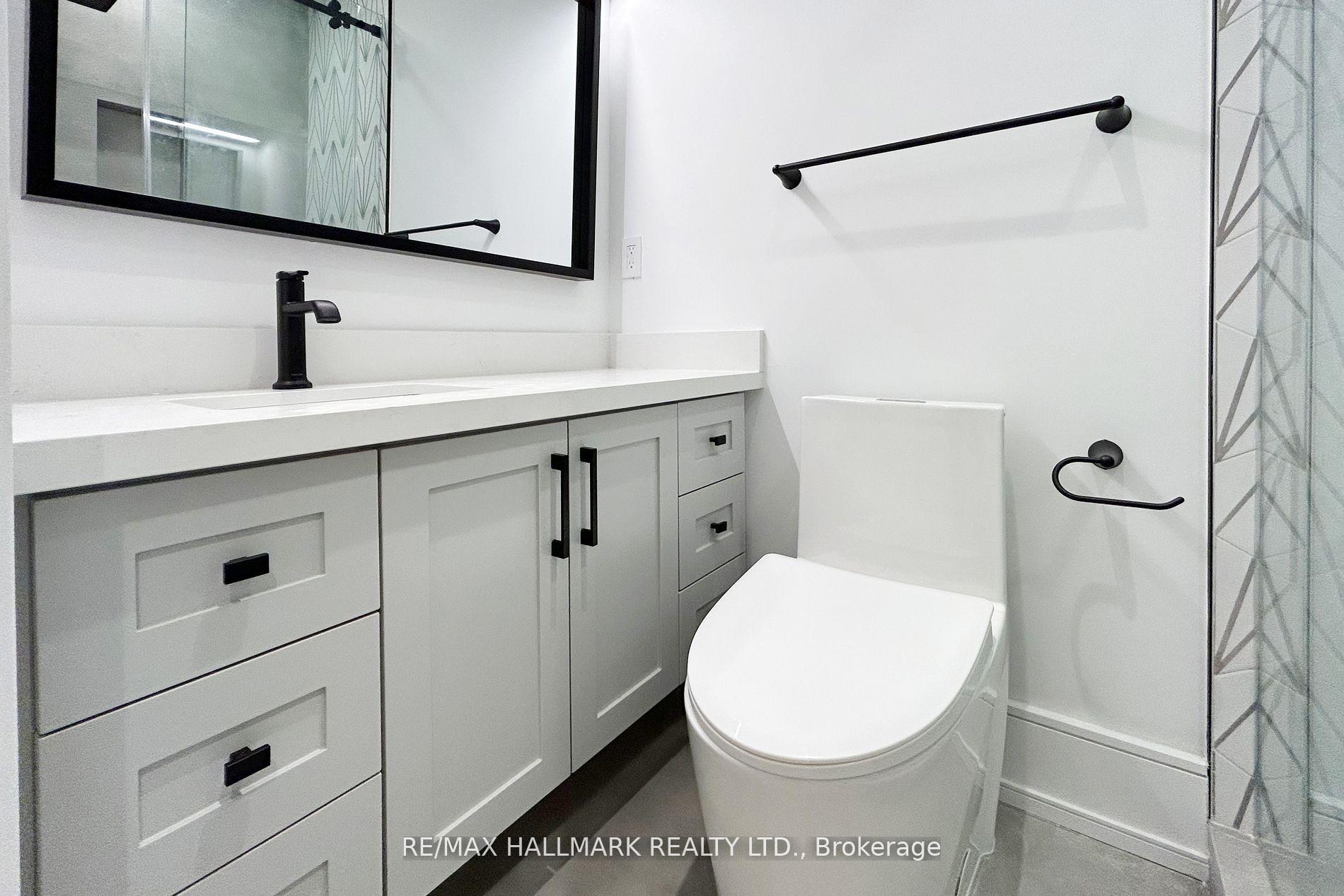 Photo 24 of 1 1/2 Delaney Crescent, Toronto, Little Portugal — HOMEH