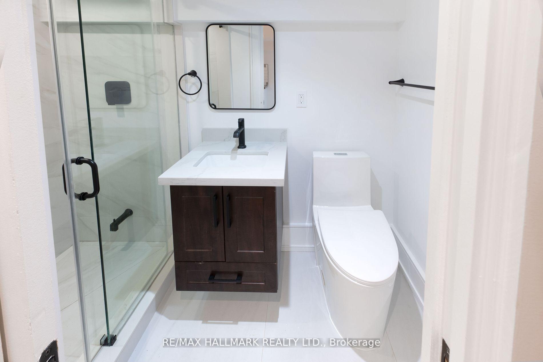 Photo 28 of 1 1/2 Delaney Crescent, Toronto, Little Portugal — HOMEH