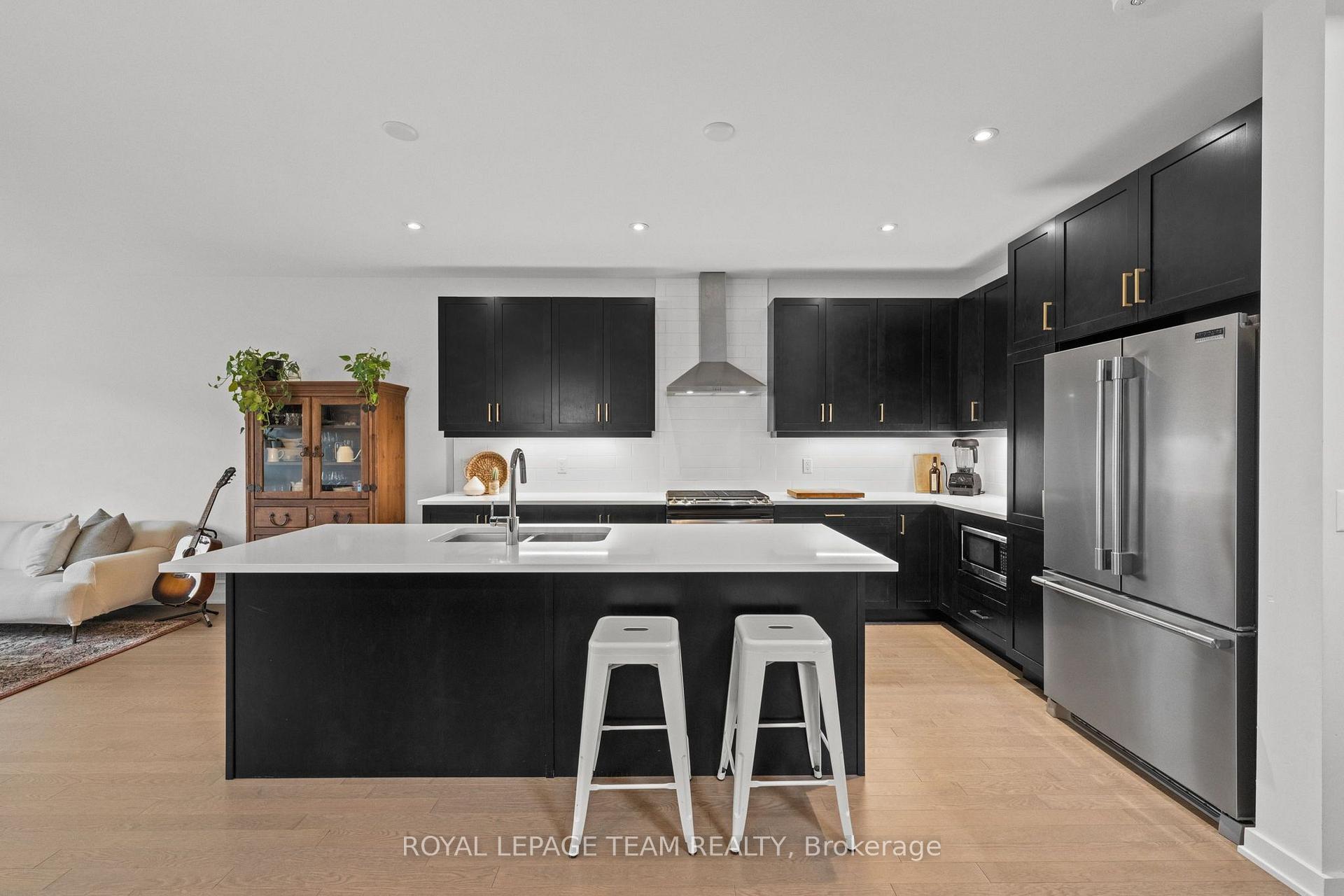 Photo 6 of 1037 Eider Street, Ottawa, Riverside South/Gloucester Glen — HOMEH