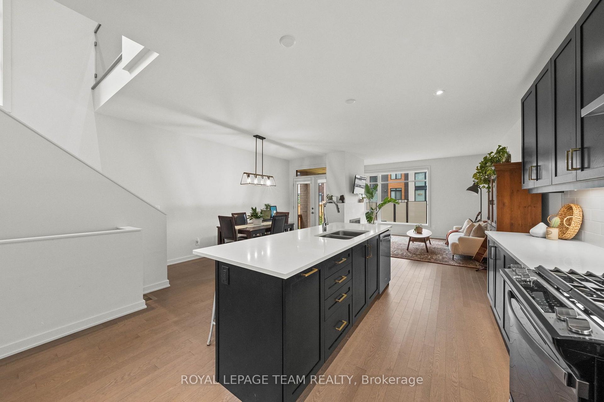 Photo 10 of 1037 Eider Street, Ottawa, Riverside South/Gloucester Glen — HOMEH