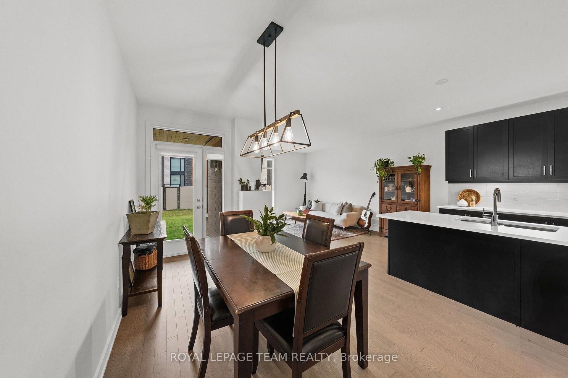 Photo 15 of 1037 Eider Street, Ottawa, Riverside South/Gloucester Glen — HOMEH