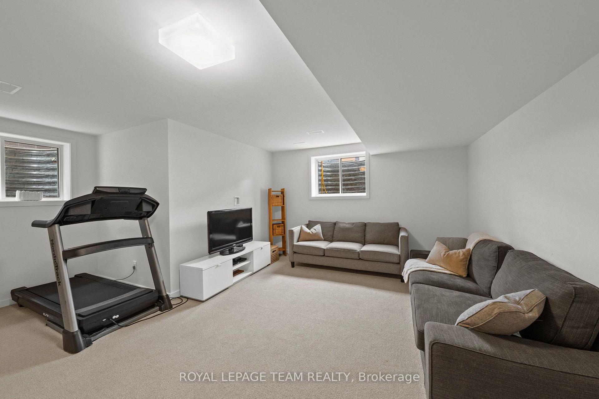 Photo 44 of 1037 Eider Street, Ottawa, Riverside South/Gloucester Glen — HOMEH
